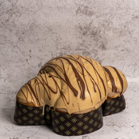 Colomba con crema alla nocciola e latte