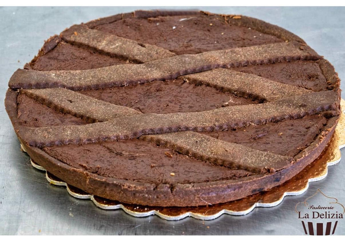 CROSTATA CON CREMA DI NOCCIOLE E LATTE