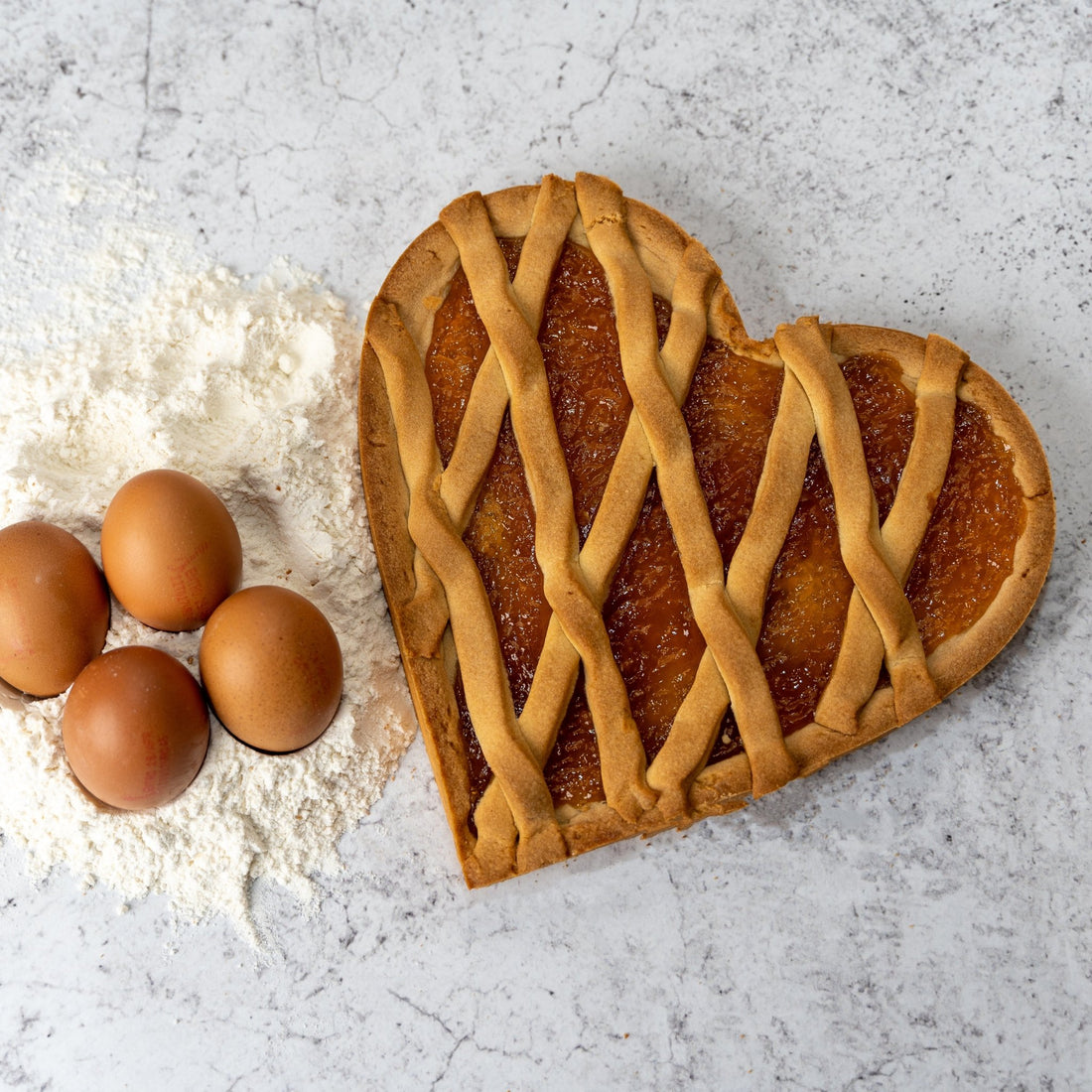 Crostata Albicocca a forma di cuore - La delizia pasticcerie